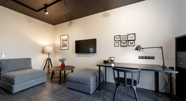 Апартаменты Red Apartments Виктория Осень