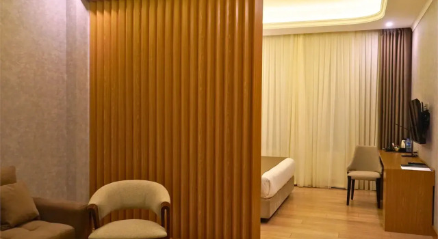 Двухместный номер Superior Deluxe с балконом Отель Al Anvar Hotel