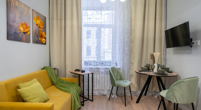 Uyutnaya Studiya V Istoricheskom Rayone Flat, Rezervovat Apartmán Admiralteyskiy district Petrohrad, poblíž Spasskaya Metro Station
