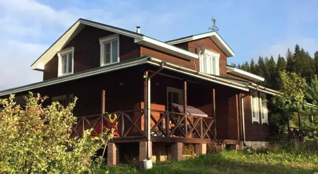 Khutor Ryuttyu Guest House, Prenota Affittacamere Hotel a Carelia con parcheggio, Parcheggio