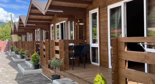 Трёхместный коттедж с балконом и с видом на горы База отдыха Eco house Apsny
