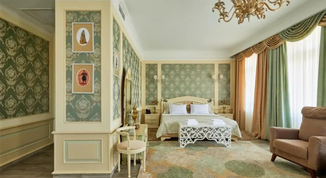 Aivani Hotel