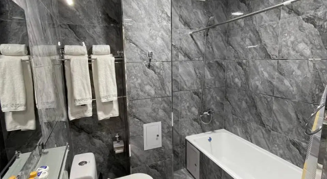 Ekonomiczny trzyosobowy pokój i balkonem i z widokiem na miasto Izumrud Palace Hotel