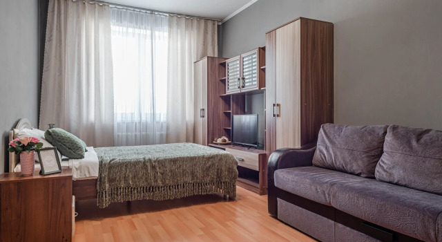 Апартаменты Уютная Квартира на Разина, Забронировать Апартаменты/квартира Отели Городского округа Екатеринбурга - Северный управленческий округ с парковкой, Парковка