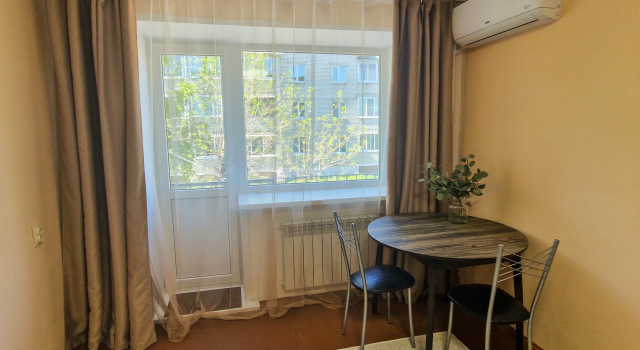 2-Komnatnaya V Tsentre Rostova Velikogo 5 Minut Do Kremlya Flat, Prenota Appartamento Hotel a Anello d'Oro con parcheggio, Parcheggio