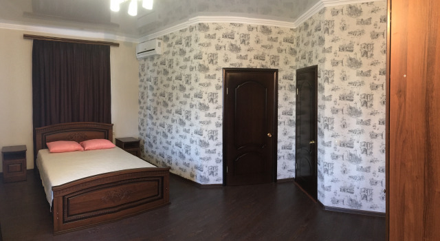 Четырёхместный номер Семейный с балконом Гостевой Дом Центральный