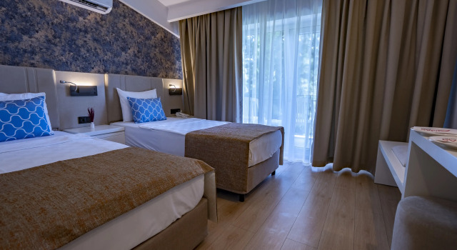 Двухместный номер Standard с балконом Отель Alder Garden Hotel