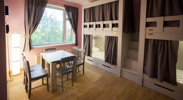Seng i sovesal (sovesal til kvinder) Ester House Hostel