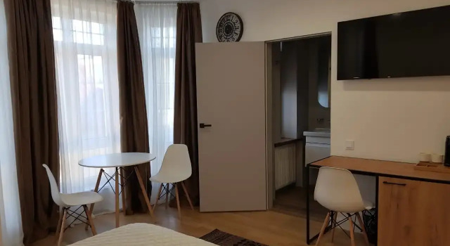 Номер Стандарт с эркером №10 Отель MAZIIZ Hotel Zelenogradsk