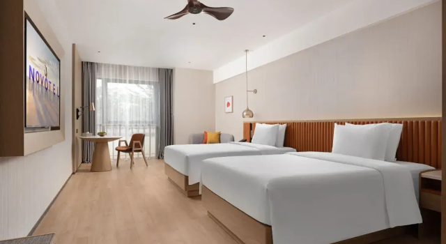 Номер Standard с видом на горы Отель Novotel Sanya Bay Yatai