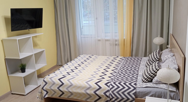 Naprotiv Kremlya Apartments, Prenota Appartamento Hotel economici a Pskov Region