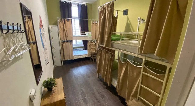 Кровать в общем номере (женский номер) Жилое помещение Куба Коливинг