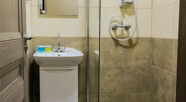 Standard huone CLICK Tbilisi Hotel