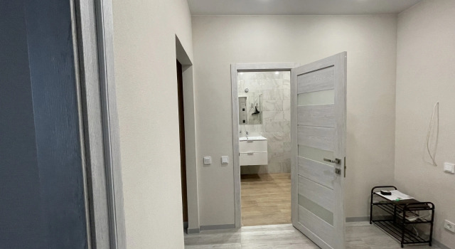 Posutochno V Tyumeni Flat, Prenota Appartamento Hotel a Tyumen Region con parcheggio, Parcheggio