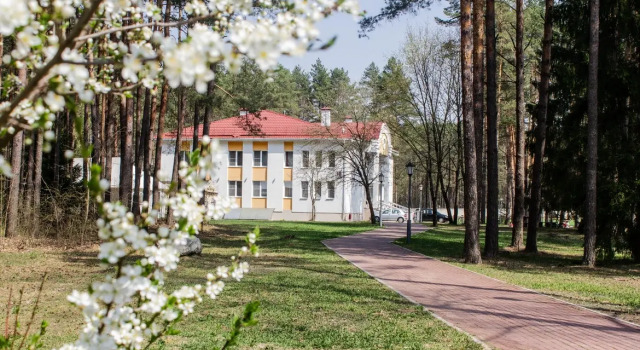 Ozdorovitelnyj Kompleks Ogonek Hotel, Buchen Sie Hotel Volma 