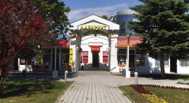 Мини Отель Лабиринт, Забронировать Мини-отель Мотели Побережья Анапы, Мотель