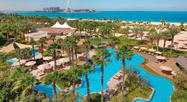 Отель The Ritz-Carlton, Dubai