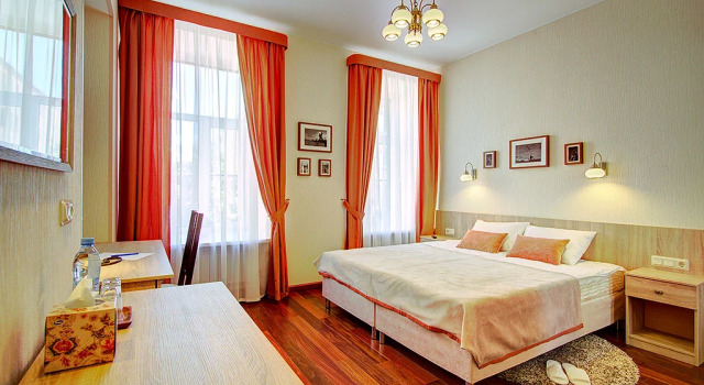 Kuba Guest House	, Rezerwuj Pensjonat Hotele w Chaykovsky z parkingiem, Parking