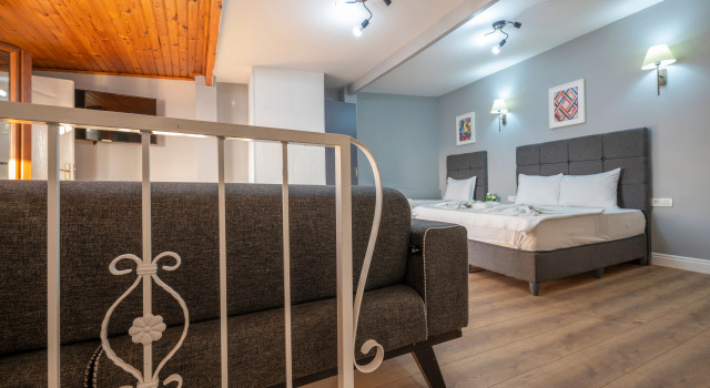 Двухместный номер Superior с балконом и с видом на город Hotel Taxim Trend Suites