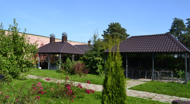 Komfort Guest House, Prenota Affittacamere Hotel a Anello d'Oro con piscina, Piscina
