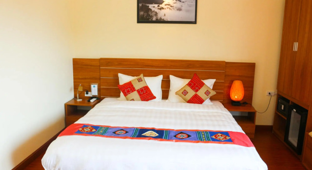Двухместный номер Deluxe с балконом и с красивым видом из окна Sapa Garden Hotel
