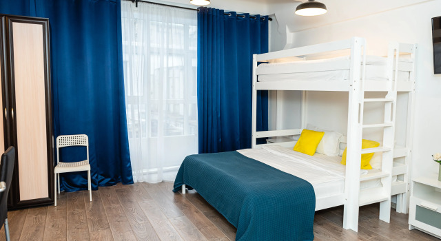 Family Zimmer mit Blick auf den Innenhof Smart Kantemirovski Hotel