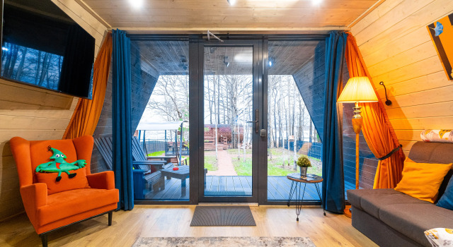 Коттедж A-frame Orange с красивым видом из окна ELKI Pravdino