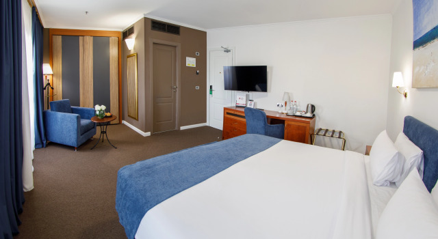 Двухместный номер Executive с балконом Best Western Plus Congress Hotel Yerevan