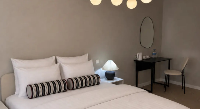 Трёхместный номер Standard c 1 комнатой с видом на внутренний двор Отель Suite Hotel