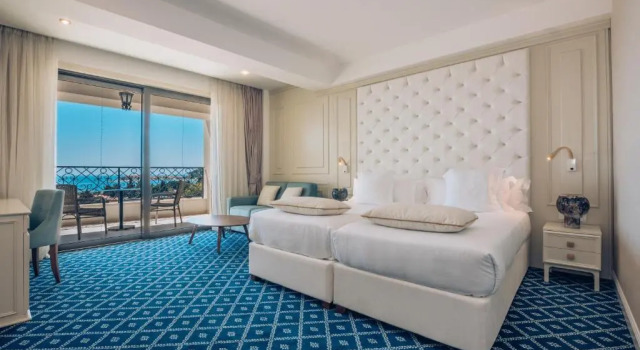 Двухместный номер Standard с видом на море Iberostar Waves Slavija