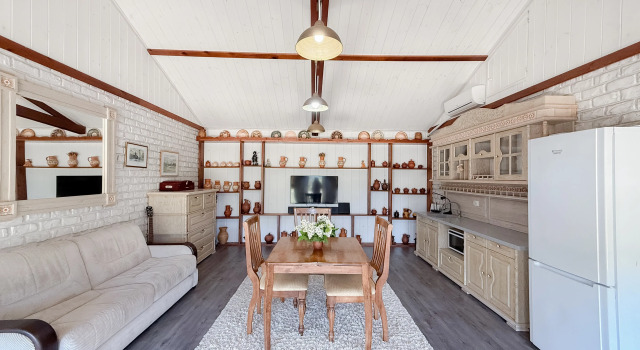 Usadyba Tishiny Private House, Rezervovat Rekreační dům Evpatorya 