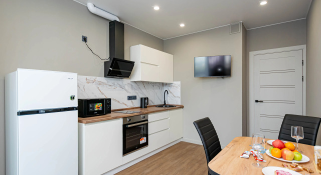 Cosmos Apart Na Leonova 41/1 Apartments, Prenota Appartamento Hotel a Perm Krai con parcheggio, Parcheggio