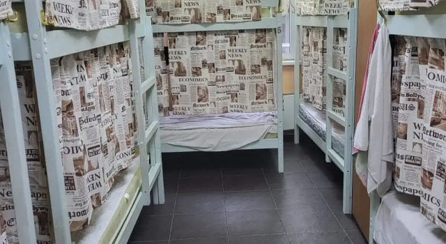 Кровать в общем номере Хостел  Хона