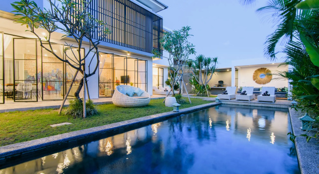Como Villa, Rezervovat Vila Hotely v Bali se snídaní, Snídaně