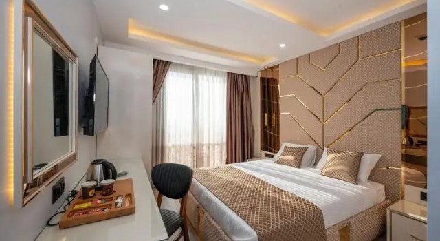 Luxury Airport Hotel by Zazzoni