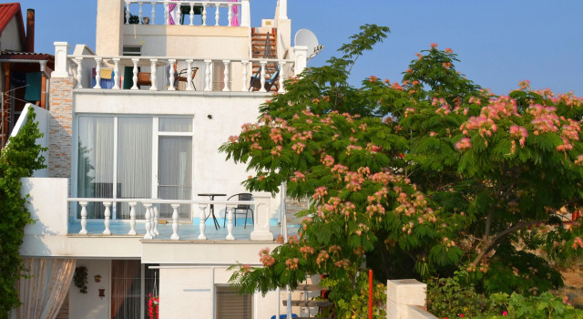 Villa Mechta Guest House, Rezervovat Penzión Sevastopol 