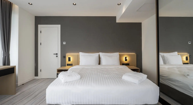 Люкс Deluxe с 2 комнатами с балконом и с видом на море Hotel The Grandeur Batumi