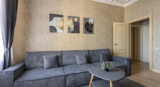 Uluchshennye Dizaynerskie s Vannoy: Izba/Kudrinskaya Vysotka 9 Apartments, Réserver Appartement CAO Area Moscou, près de Gorbaty Bridge