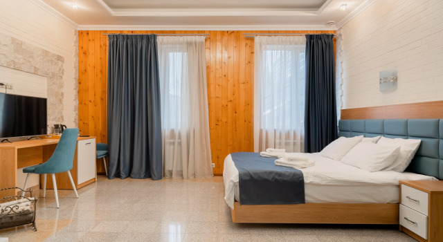 Doppel Suite mit Balkon Mandarin Hotel
