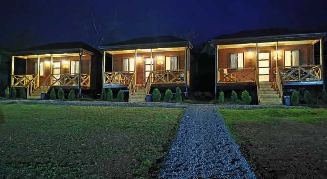 Chateau Ateni Cottages Mini Hotel, Book Mini-hotel 3-stjernede hoteller i Shida Kartli, 3*
