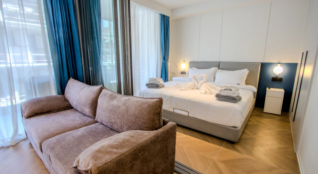 Полулюкс с балконом Апарт-отель Kora Beachfront Suite by TropicLook