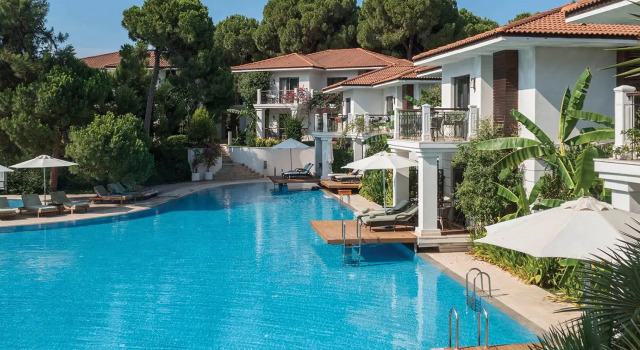 Люкс семейный Lake House Swim Up Ela Excellence Resort Belek