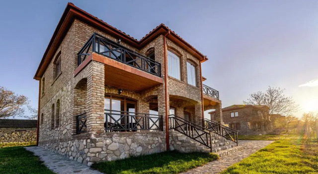 Четырёхместная вилла Superior с балконом и с красивым видом из окна Отель Schuchmann Wines Château, Villas & SPA