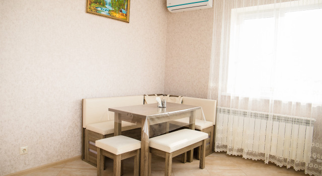 Апартаменты Comfort с 2 комнатами с балконом Гостевой Дом Лиза