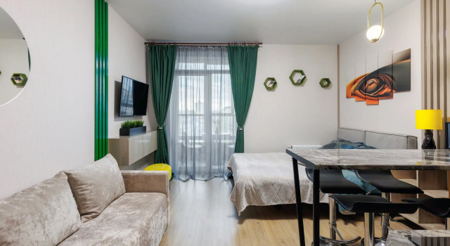 Studiya S Dizajnerskim Remontom V Inductrialnom Rayone Flat, Rezervasyon Daire Perm Perm Krai, Park Mindovsky yakınında