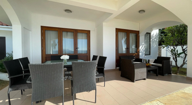 Вилла с балконом и с видом на океан Beach View Villa - Beauvallon villas