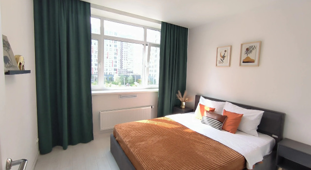 1+kv Tsirkon Ryadom Trts Sitimoll, Istochnik Volna Flat, Prenota Appartamento Hotel a Tyumen Region con parcheggio, Parcheggio