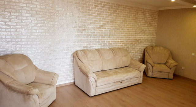 Suite No. 5 with balcony Galon Guest House