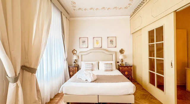 Полулюкс Семейный Hotel Jolanda
