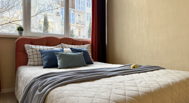1-kom Chelnokova 12/4-25 u morya Kakdoma v Sevastopole Flat, Rezervovat Apartmán Sevastopol 